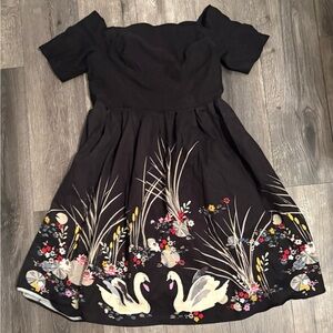 Belle Poque retro off the shoulder Dress with Swan print